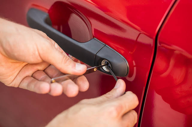 Notable Automotive Locksmith Services Offered by Kwikey in Palm Beach Gardens