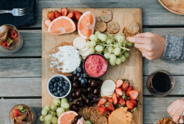 charcuterie board for the beach