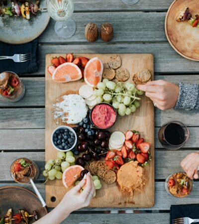charcuterie board for the beach